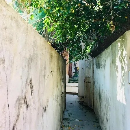 Residenza Chiaia Oda ve Kahvaltı 3*