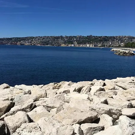 Residenza Chiaia Oda ve Kahvaltı Napoli