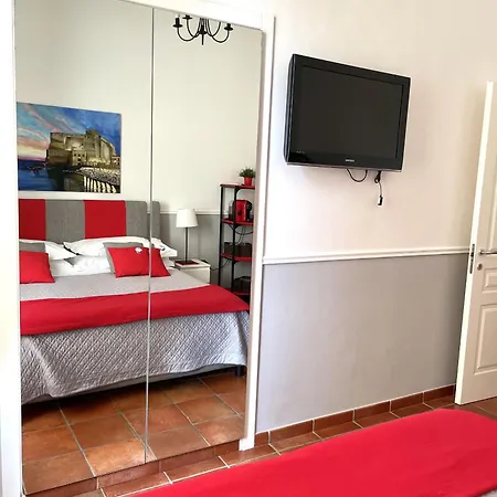 Residenza Chiaia Oda ve Kahvaltı Napoli