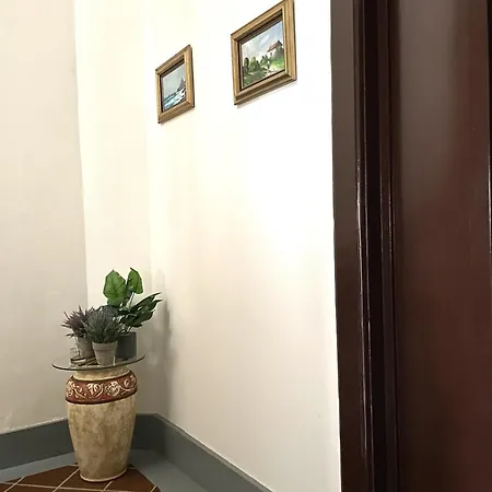 Alojamento de Acomodação e Pequeno-almoço Residenza Chiaia